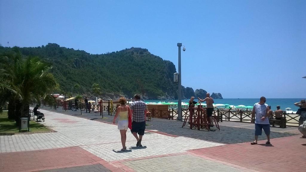 Alanya Demir Hotel Bagian luar foto