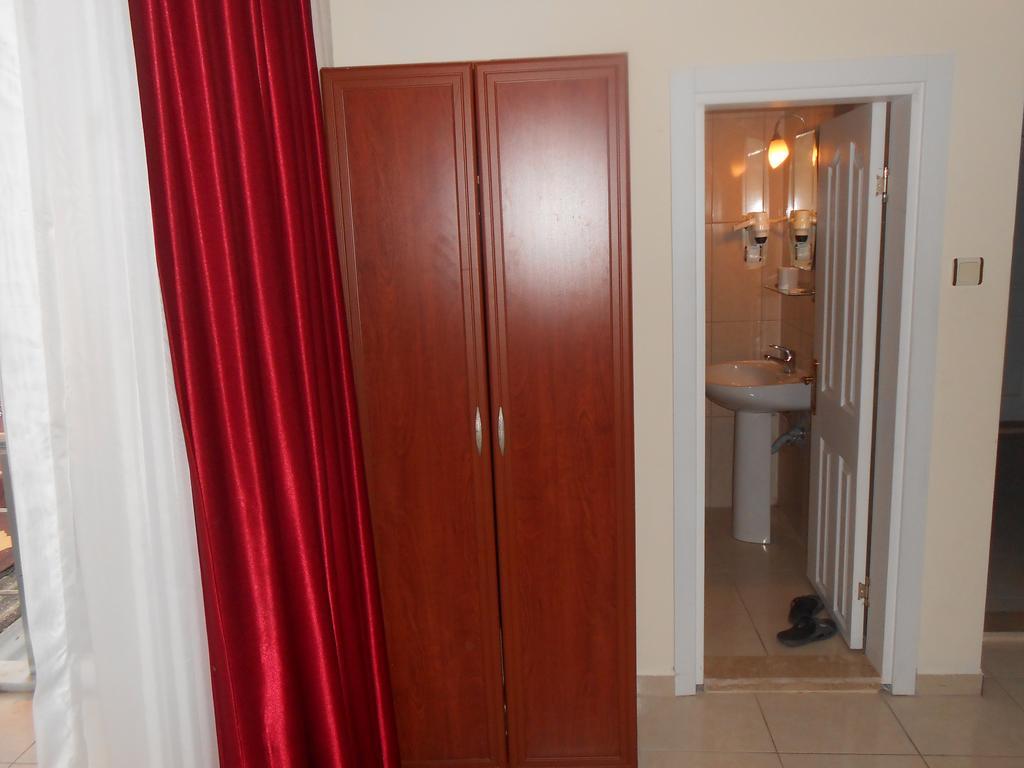 Alanya Demir Hotel Bagian luar foto